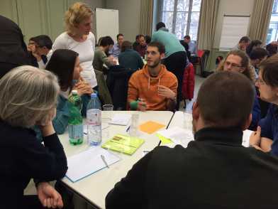 Picture of Katja Köhler of CAL provide input as experts at a refresh teaching event